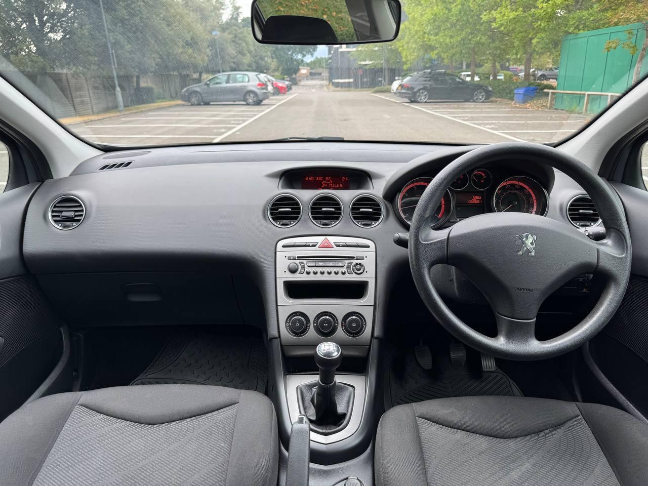 Peugeot 308 1.4 VTi S Hatchback 5dr Petrol Manual (149 g/km, 98 bhp)