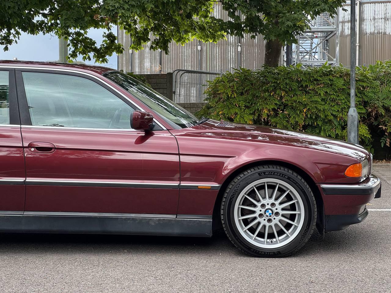 BMW 7 Series 4.4 740i Saloon 4dr Petrol Automatic (301 g/km, 286 bhp)