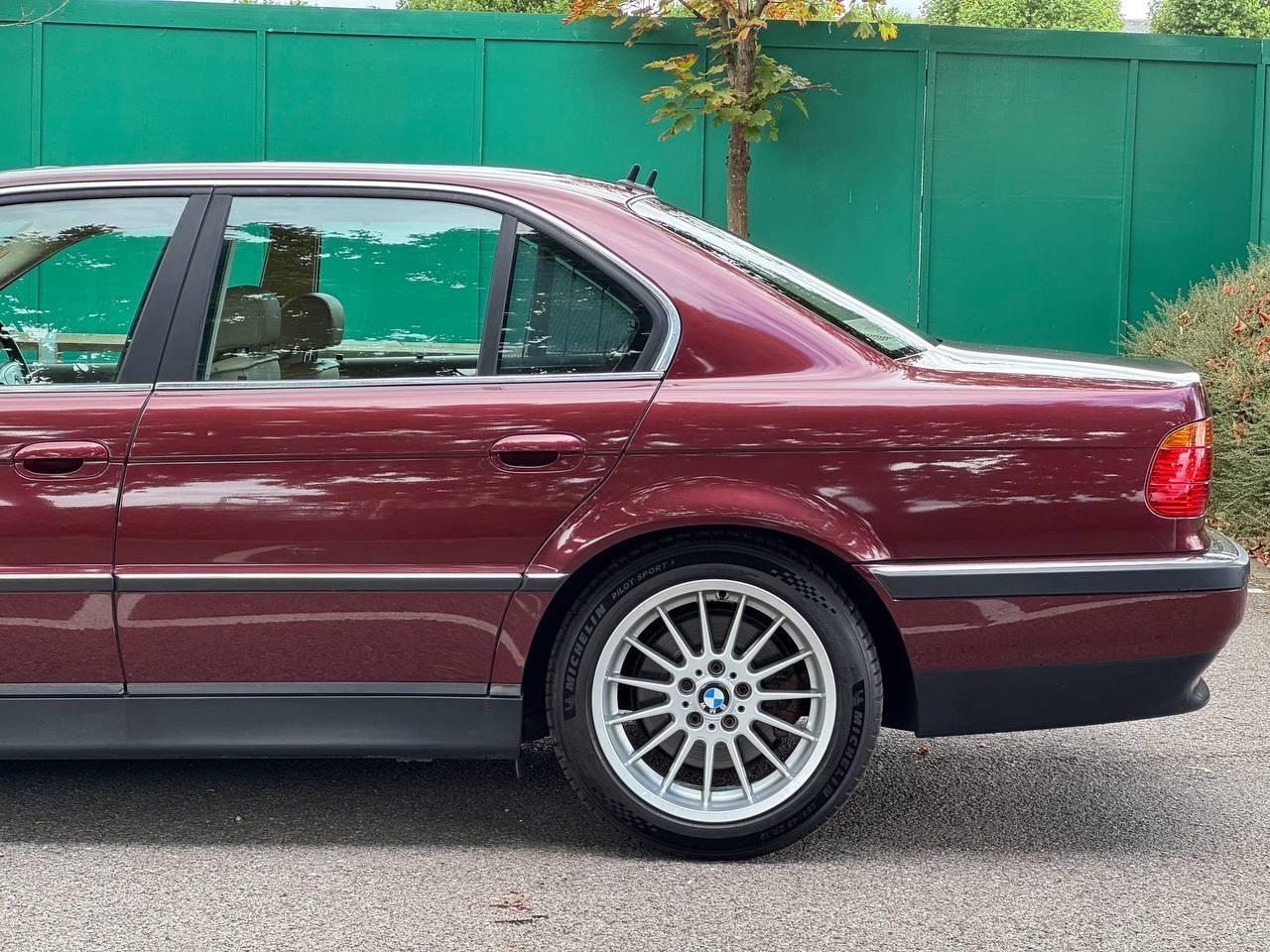 BMW 7 Series 4.4 740i Saloon 4dr Petrol Automatic (301 g/km, 286 bhp)