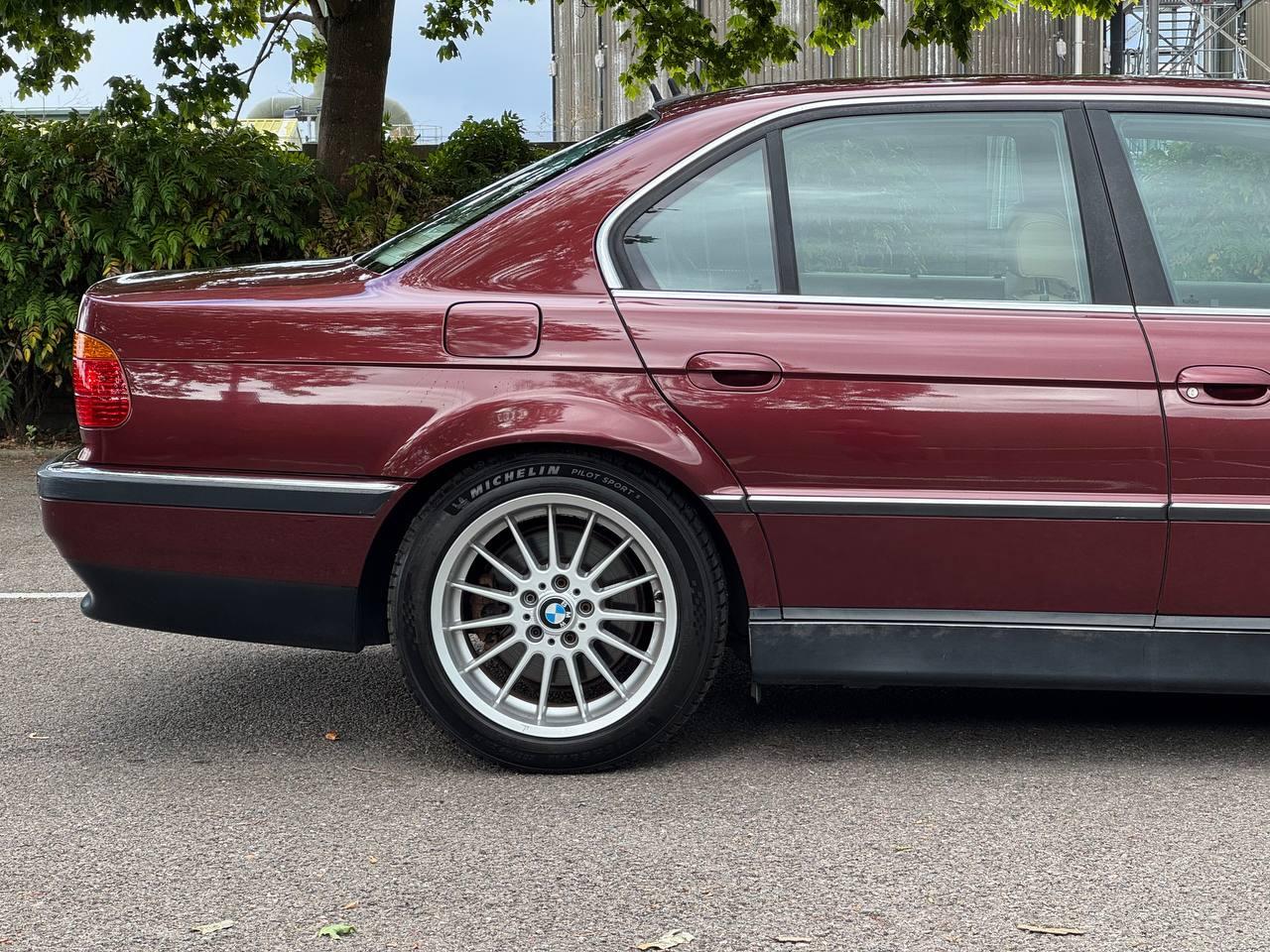 BMW 7 Series 4.4 740i Saloon 4dr Petrol Automatic (301 g/km, 286 bhp)