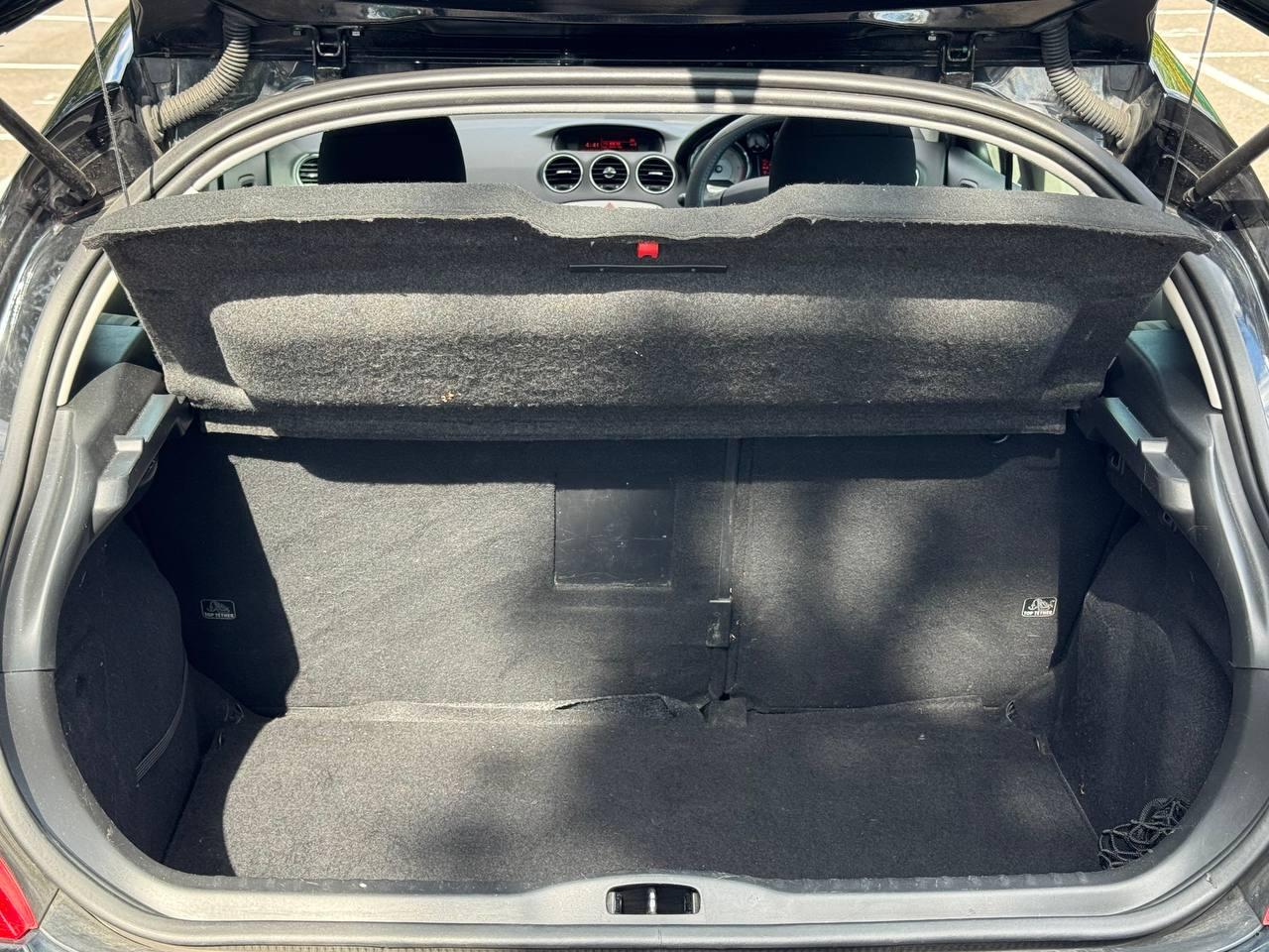 Peugeot 308 2.0 HDi FAP SE Hatchback 5dr Diesel Manual (146 g/km, 136 bhp)