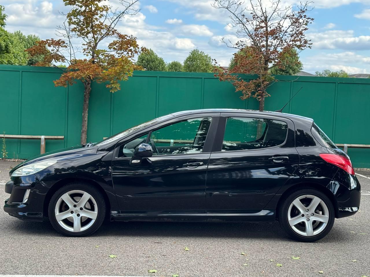Peugeot 308 2.0 HDi FAP SE Hatchback 5dr Diesel Manual (146 g/km, 136 bhp)